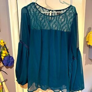 Jade chiffon and lace Torrid blouse size 1 plus size top